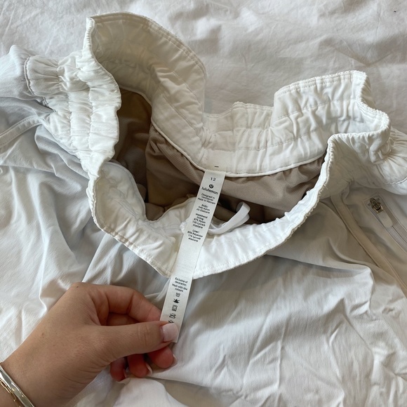 LULULEMON Tracker Lined Short 4" - Picture 5 of 5